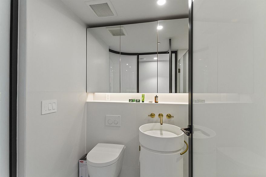 1007 1033 Nelson Street