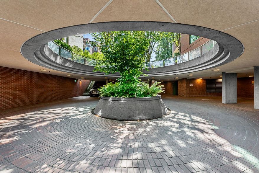 1001 1888 Alberni Street