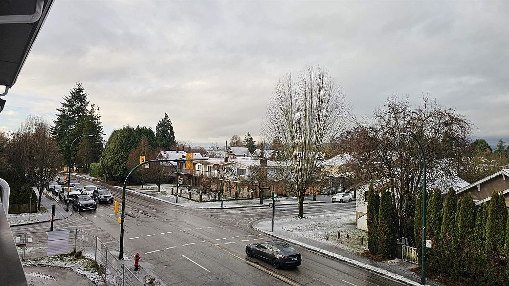 316 2250 E 1st Avenue