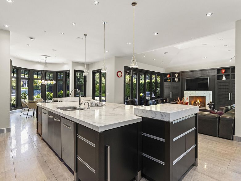 6448 Macdonald Street