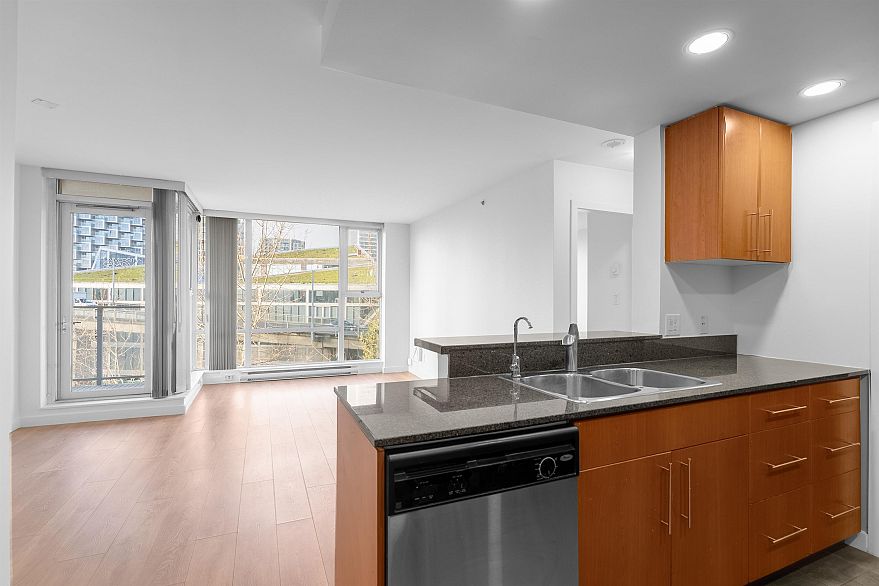 705 550 Pacific Street