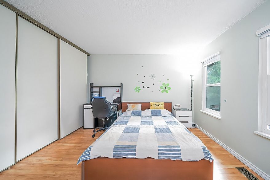 72 3180 E 58th Avenue