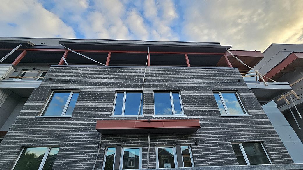 316 2250 E 1st Avenue