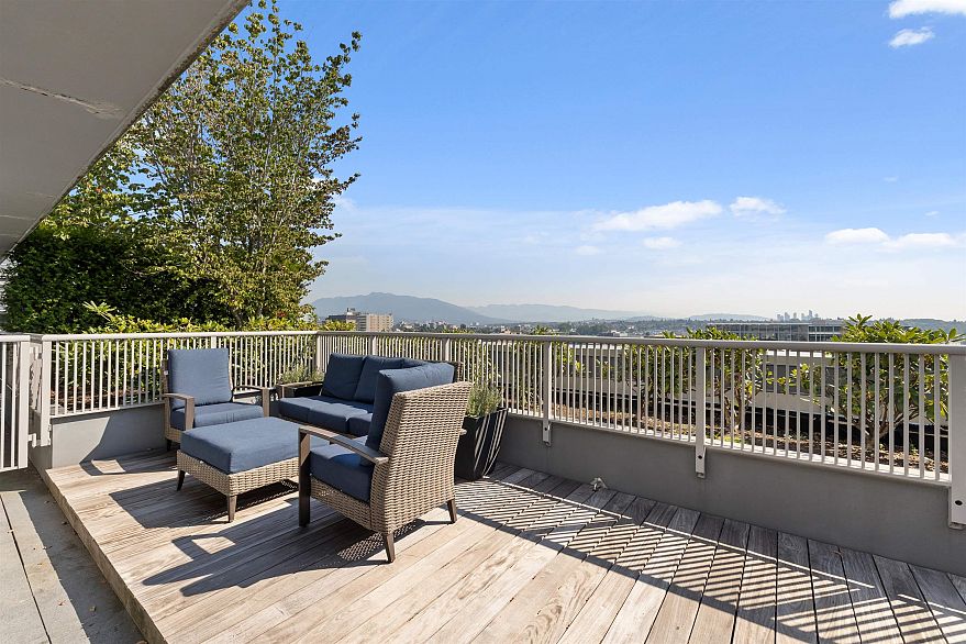 711 108 E 1st Avenue