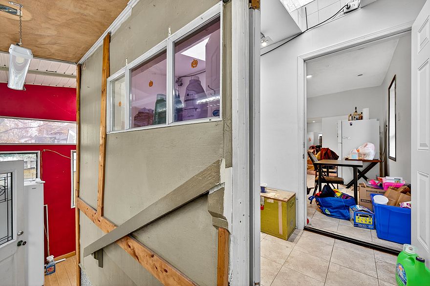 3838 Inverness Street