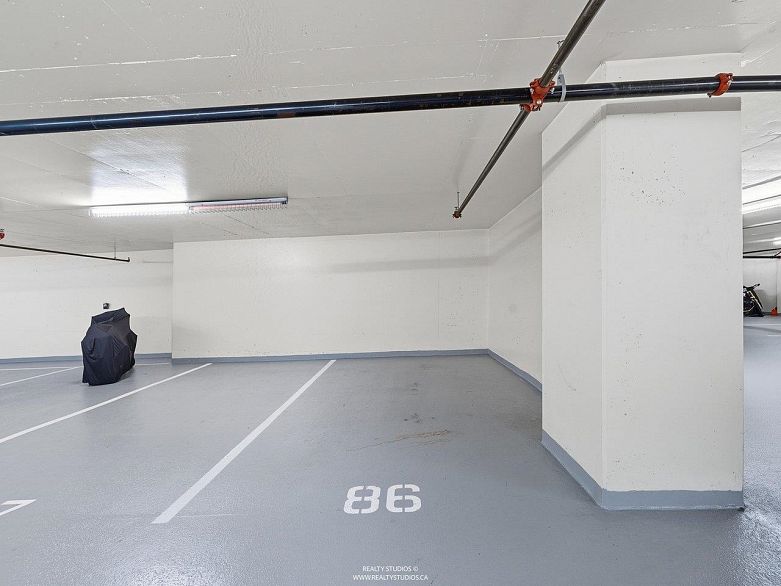 905 1221 Bidwell Street