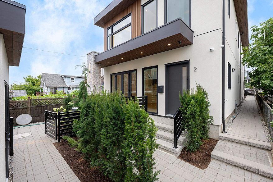 2 3466 Franklin Street