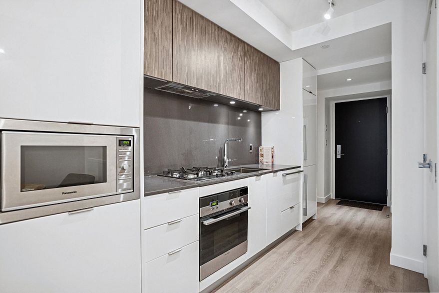 507 209 E 7th Avenue