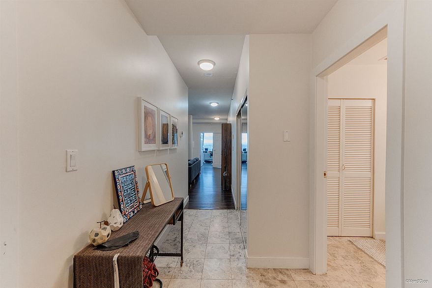 2602 1500 Hornby Street