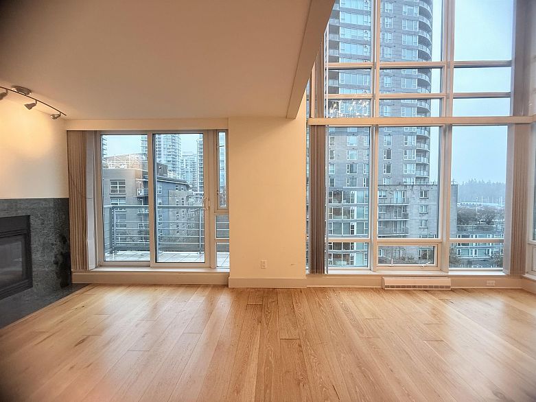 607 590 Nicola Street