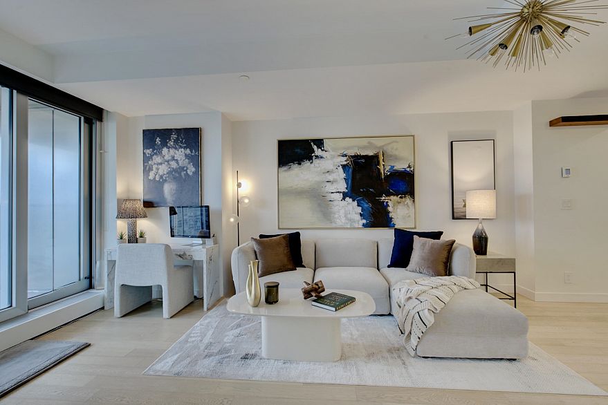 3809 1480 Howe Street