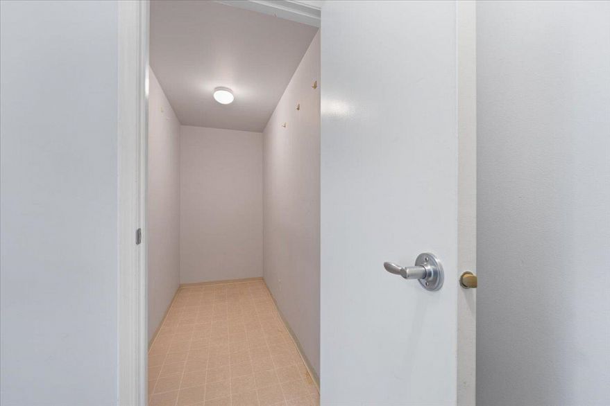 901 1331 Alberni Street