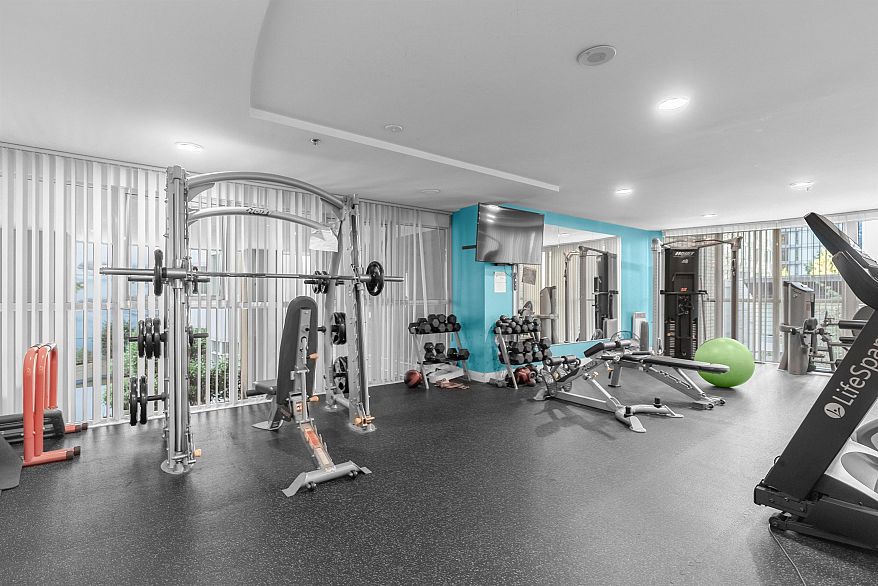 2702 1166 Melville Street