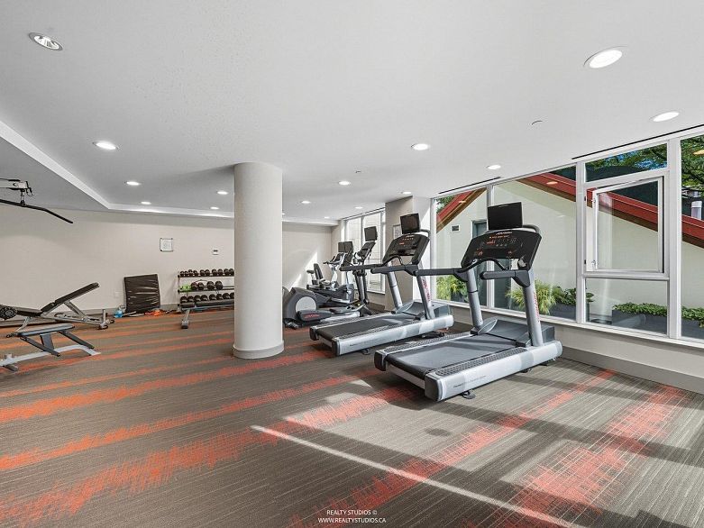 905 1221 Bidwell Street