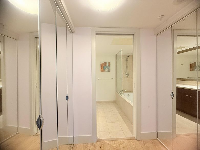 607 590 Nicola Street