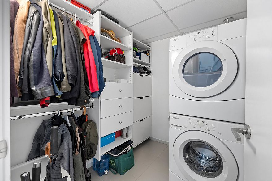 711 108 E 1st Avenue