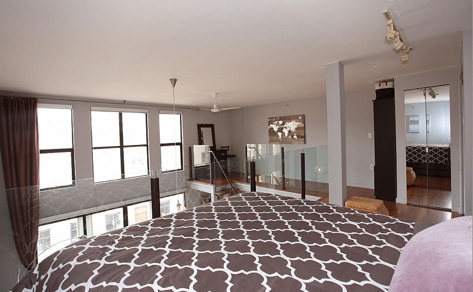 511 22 E Cordova Street