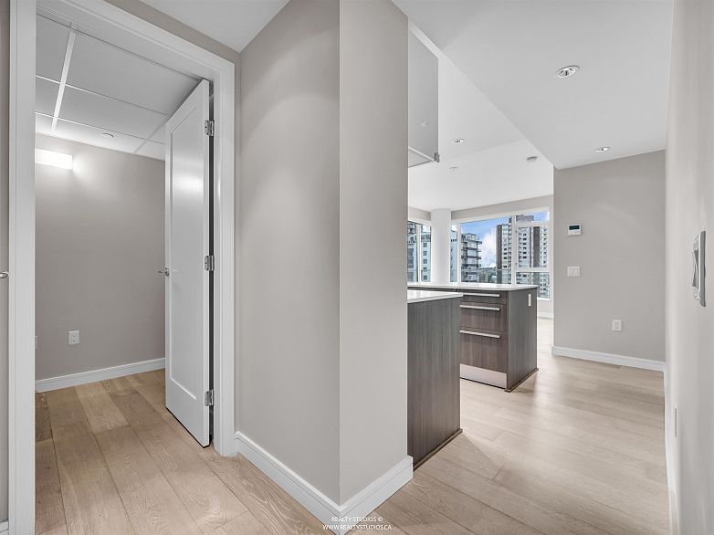 905 1221 Bidwell Street