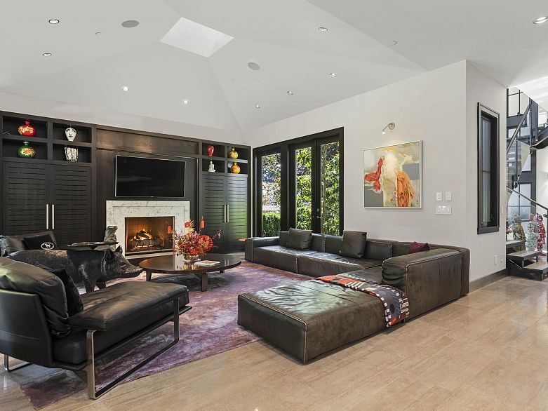 6448 Macdonald Street