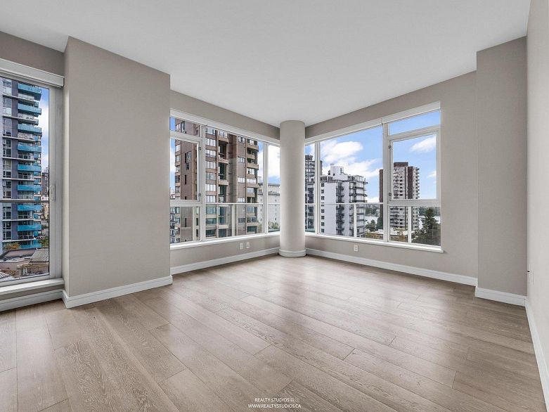 905 1221 Bidwell Street