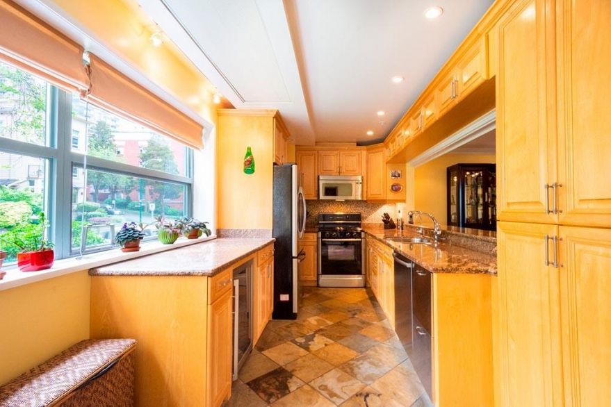 304 1233 Beach Avenue