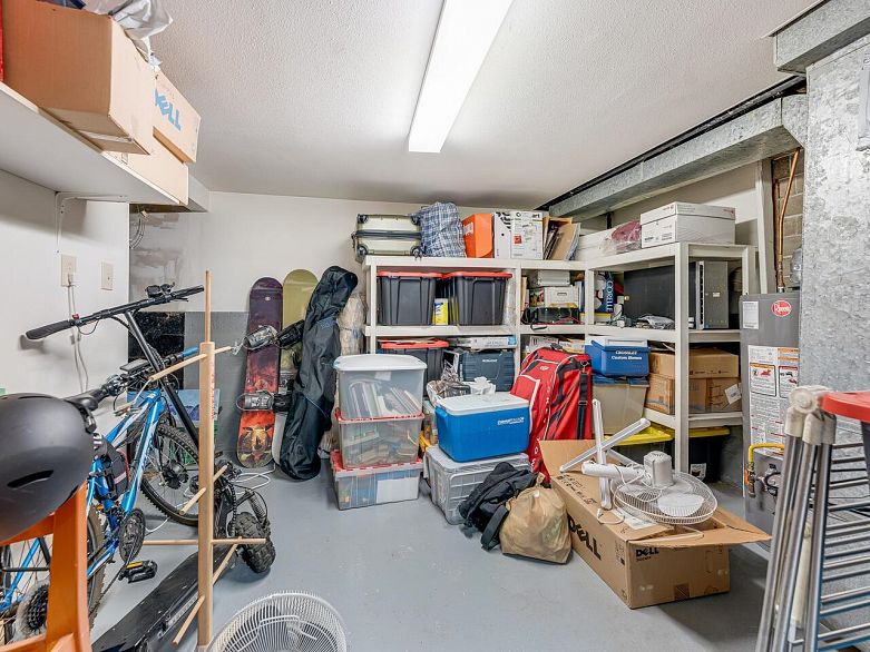 6979 Gladstone Street