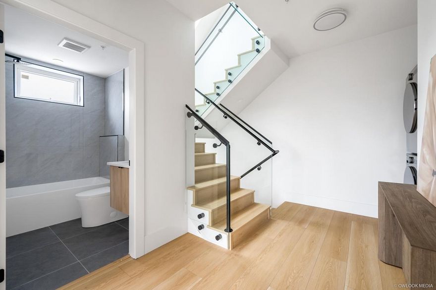 1 2124 Renfrew Street