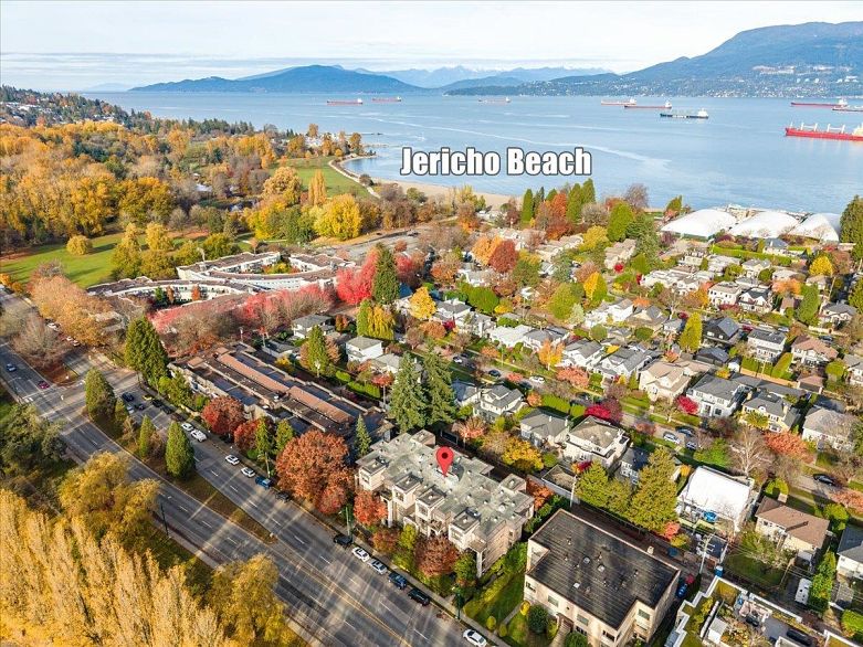 306 3839 W 4th Avenue