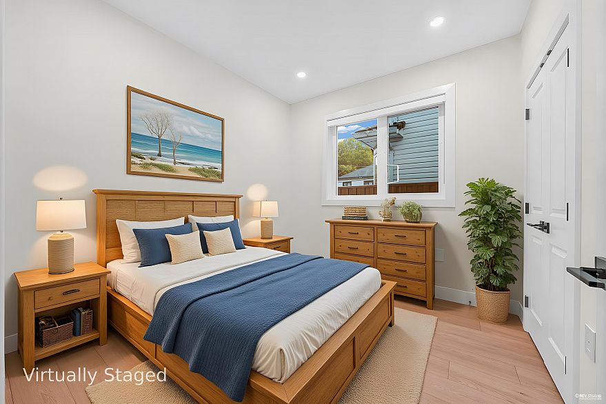 2 3090 Vanness Avenue