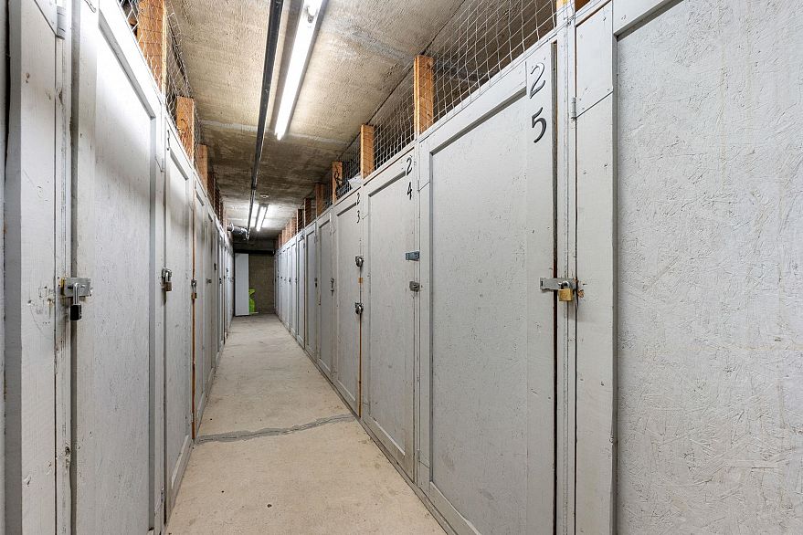 401 33 N Templeton Drive