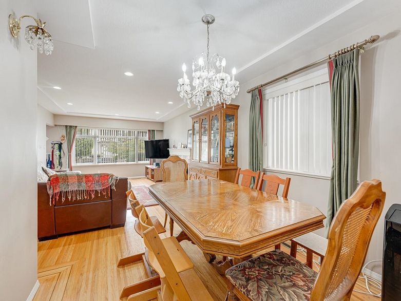 6979 Gladstone Street