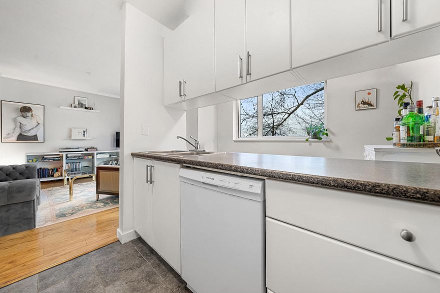 401 33 N Templeton Drive