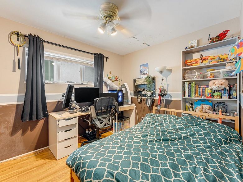 6979 Gladstone Street