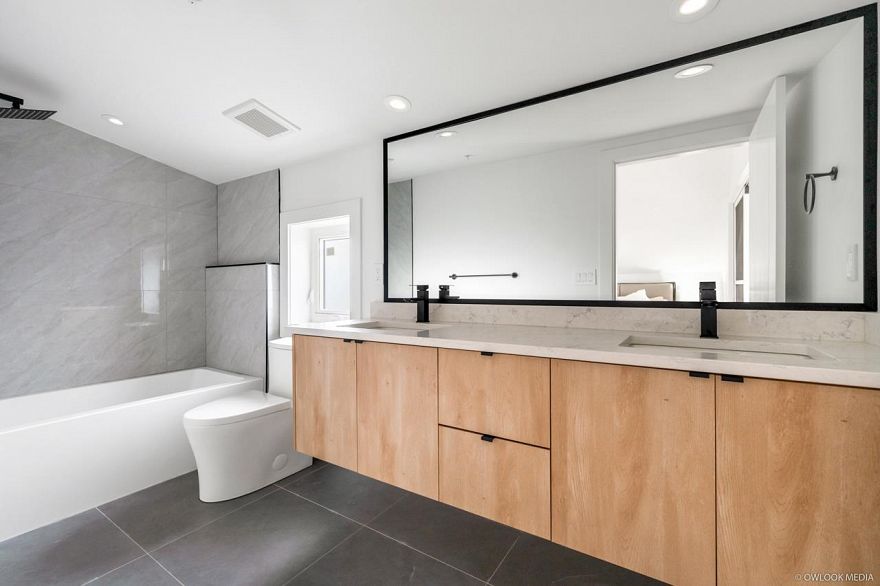 1 2124 Renfrew Street