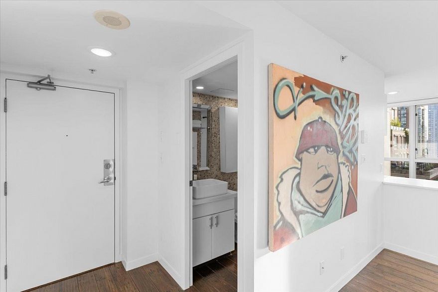 801 1238 Richards Street