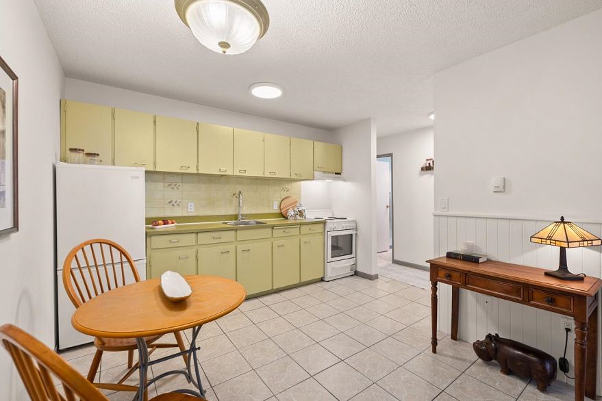 312 2033 W 7th Avenue