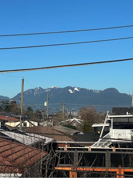 4793 Commercial Street