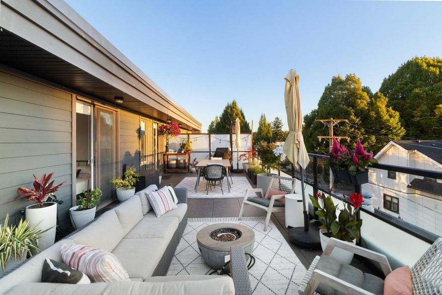 PH2 3939 Knight Street