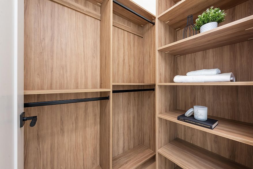 2 3232 W 38th Avenue