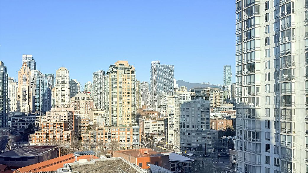 1705 1228 Marinaside Crescent