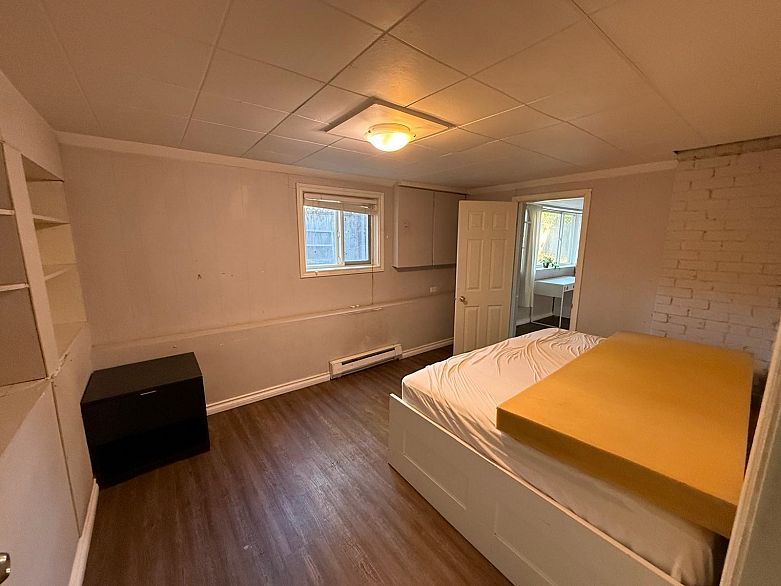 3088 Discovery Street