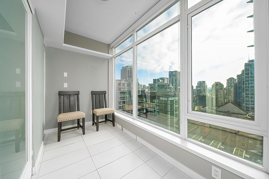 1403 1252 Hornby Street