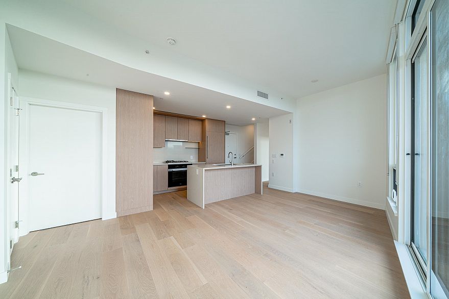 606 5212 Cambie Street