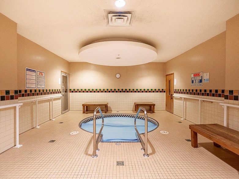 403 1425 W 6th Avenue