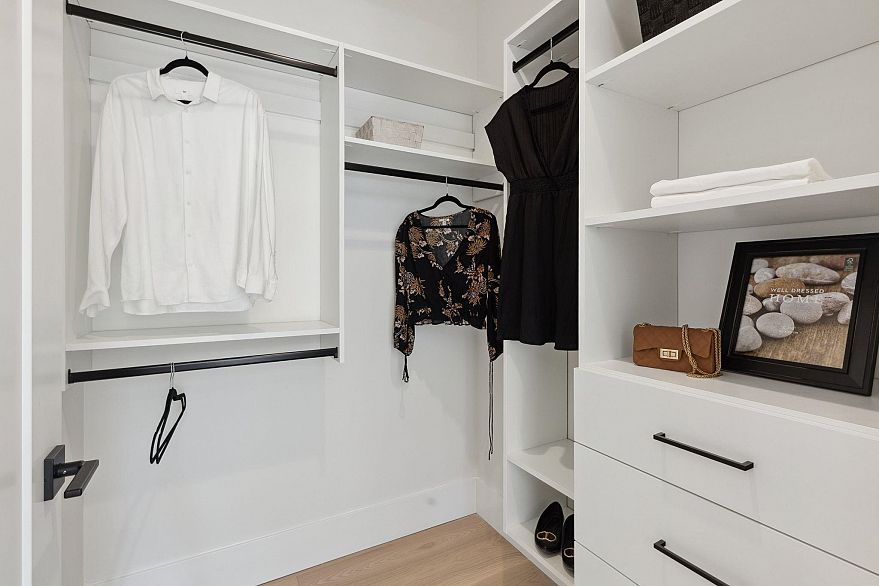 #2 2244 E 11th Avenue