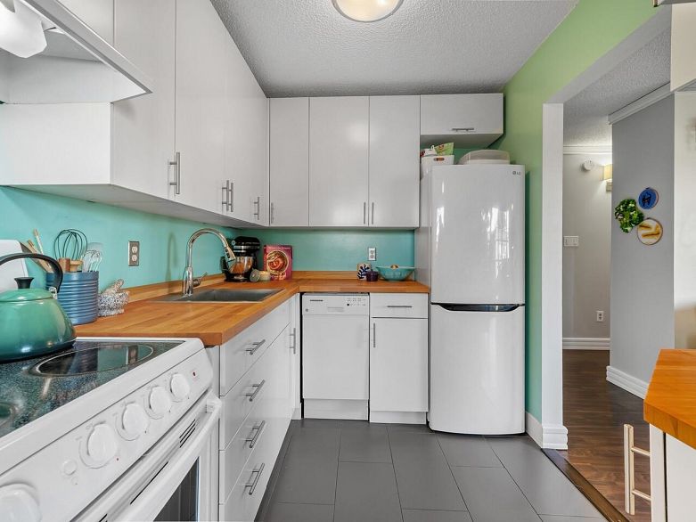 206 1065 E 8th Avenue