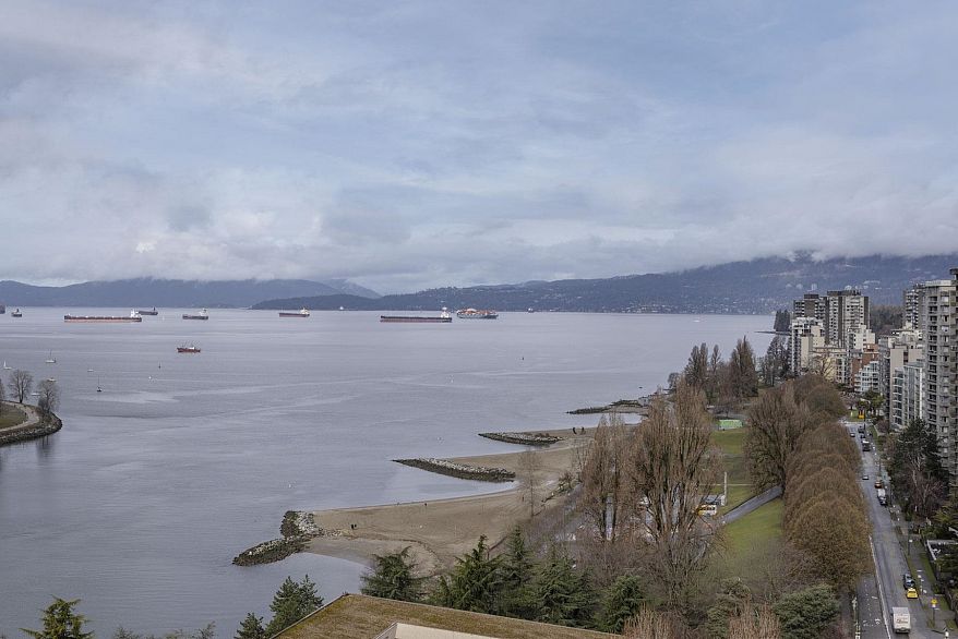 2005 1000 Beach Avenue