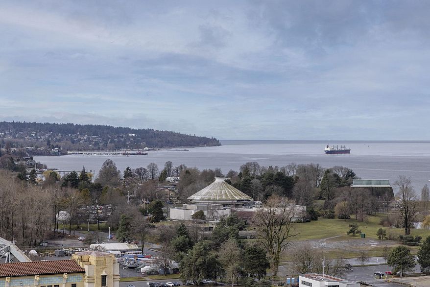 2005 1000 Beach Avenue