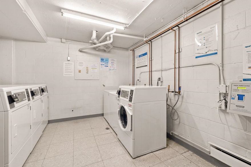 312 2033 W 7th Avenue