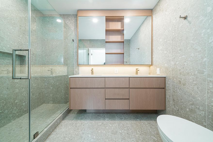 606 5212 Cambie Street